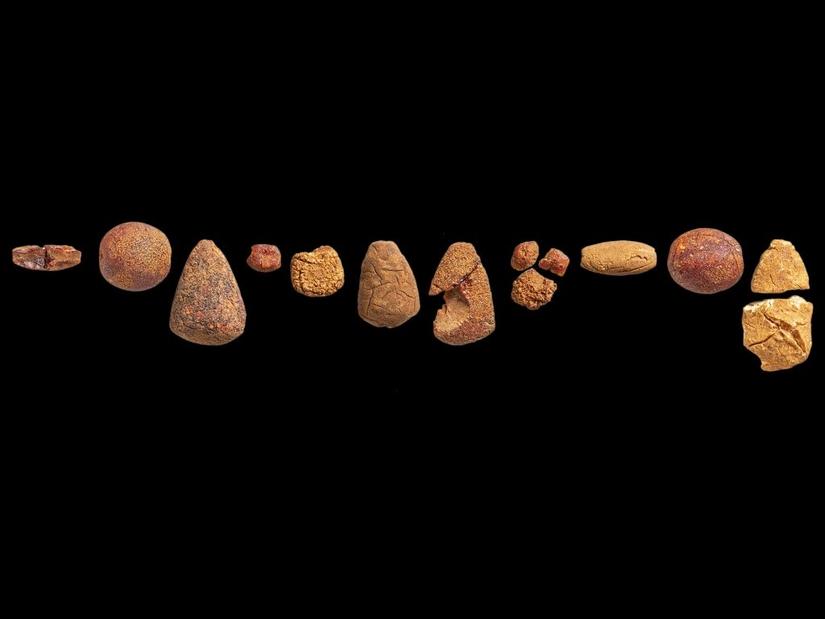 Bronze Age amber beads from the A14 dig